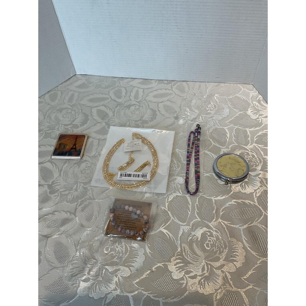 Unbranded Accessory Lot Women OS Multicolor Excellent Jewelry Compact Mirrors